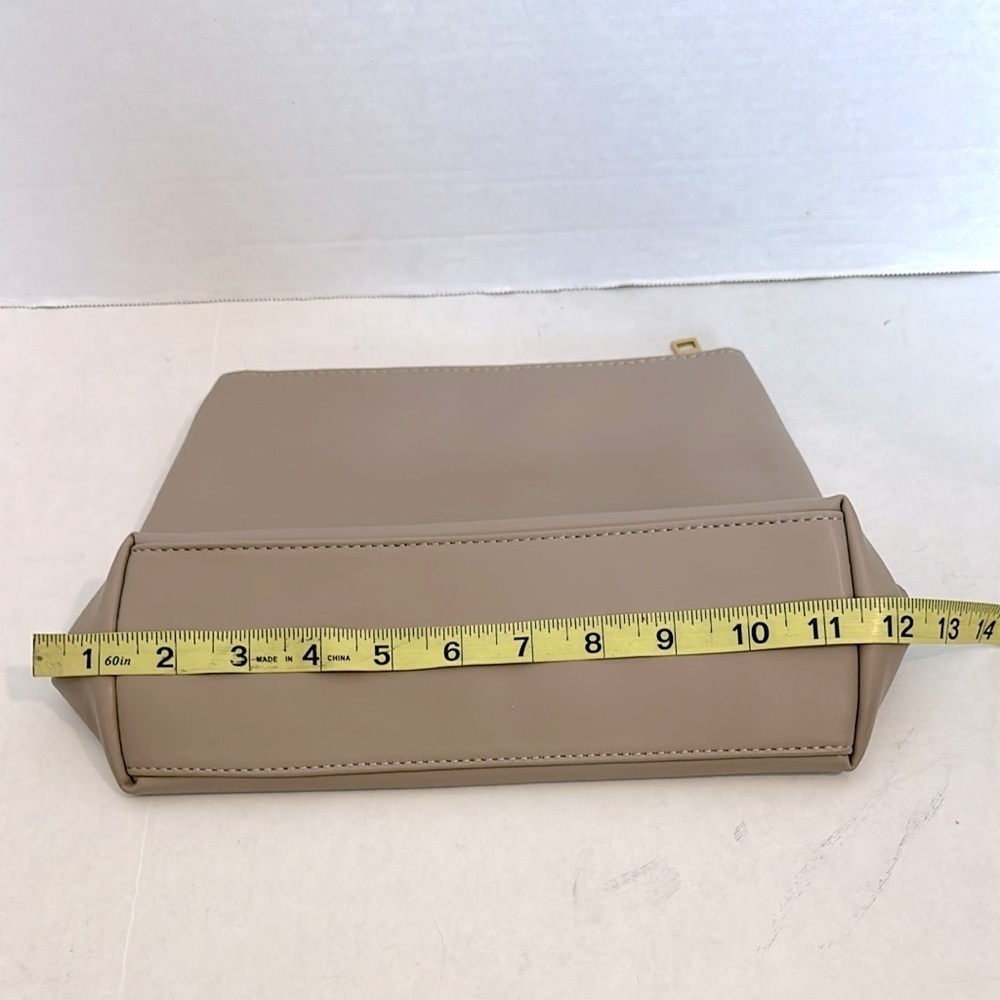 Melie Bianco Zip Top Tan Pouch Clutch NWOT - Picture 15 of 16